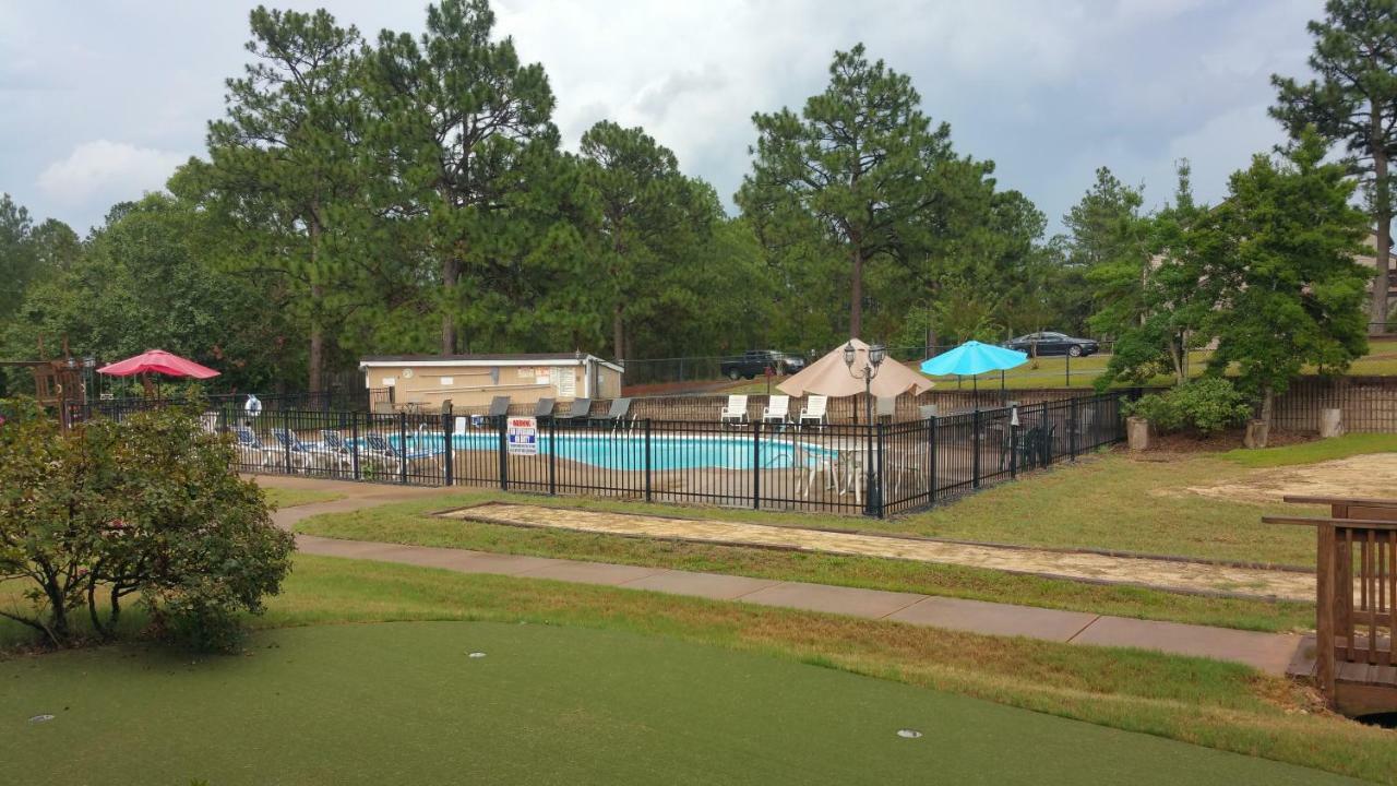 Carolina Pine Inn Near Southern Pines-Pinehurst Pinebluff Exterior foto